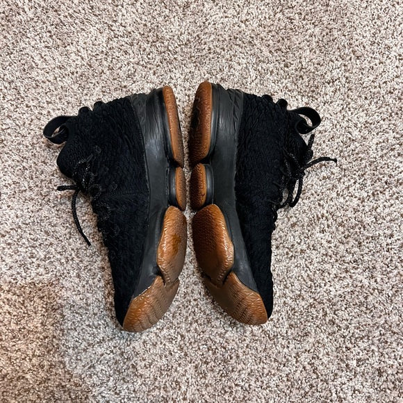 Nike LeBron 15 'Black Gum' 2017 size 10.5 - Picture 5 of 10